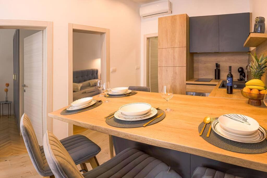 Luksuzni Apartman Ribica U Samom Centru Grada 스플리트 외부 사진